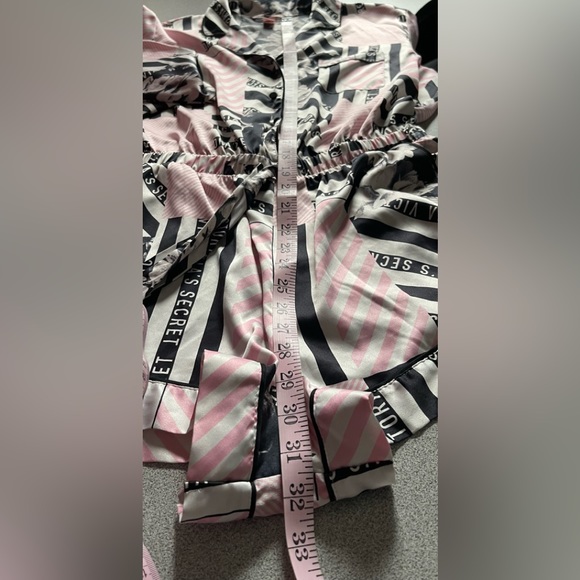 Victoria’s Secret Silky Pj Romper Size Large - Picture 15 of 15